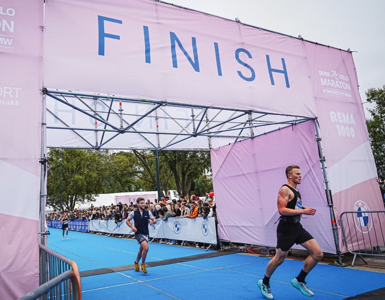 Christoffer Rømhild Ødegaard foto løp i mål maraton