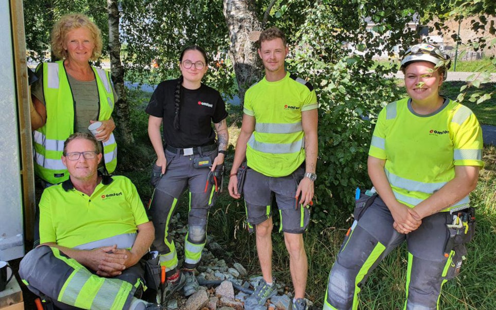 Lærlingene ved Rørentreprenørenes Opplæringskontor Vestfold må ta smittevernkurs. Denne gjengen fra Gran VVS jobber på Rortunet på Slemmestad. Fra venstre: Bas på boligdelen Morten Sandberg, opplæringsleder Elin Moer Brænne, kohorten Julia Chr. Samuelsen og Morten A. Skjelbred og Helene Brekke.